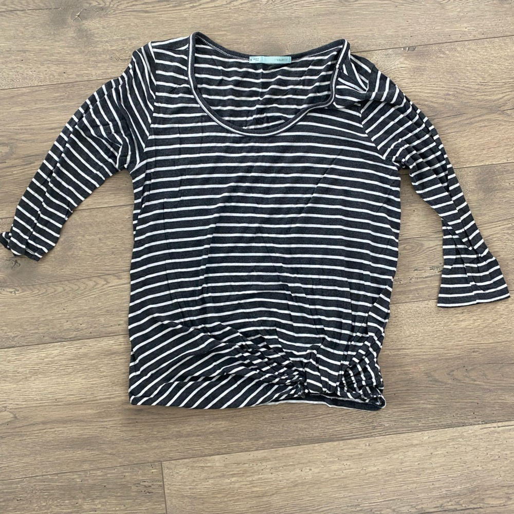 Grey and white striped 3/4 sleeve length top. Size small. Knot detail on side.